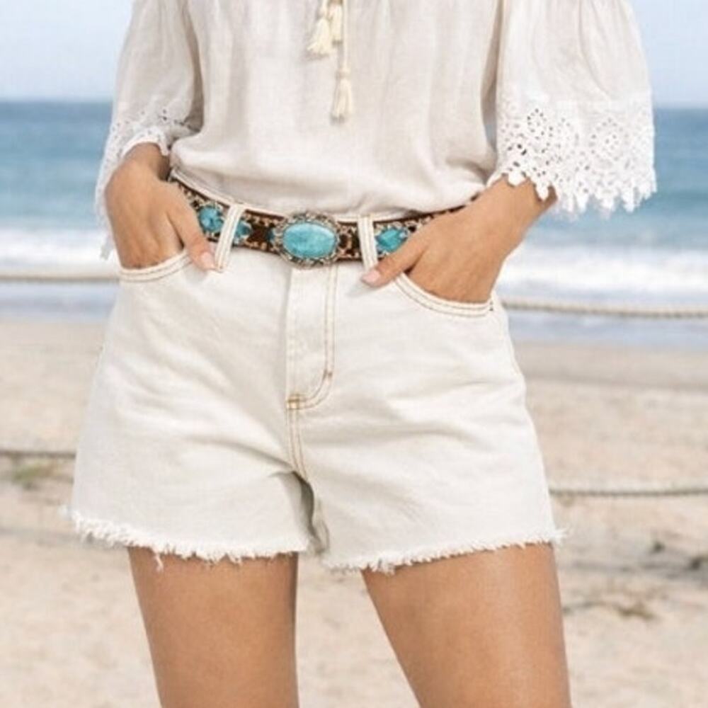 Altar'd State Womens Chalk White Cut-Off Denim Shorts Sz 27 NWT Summer Boho